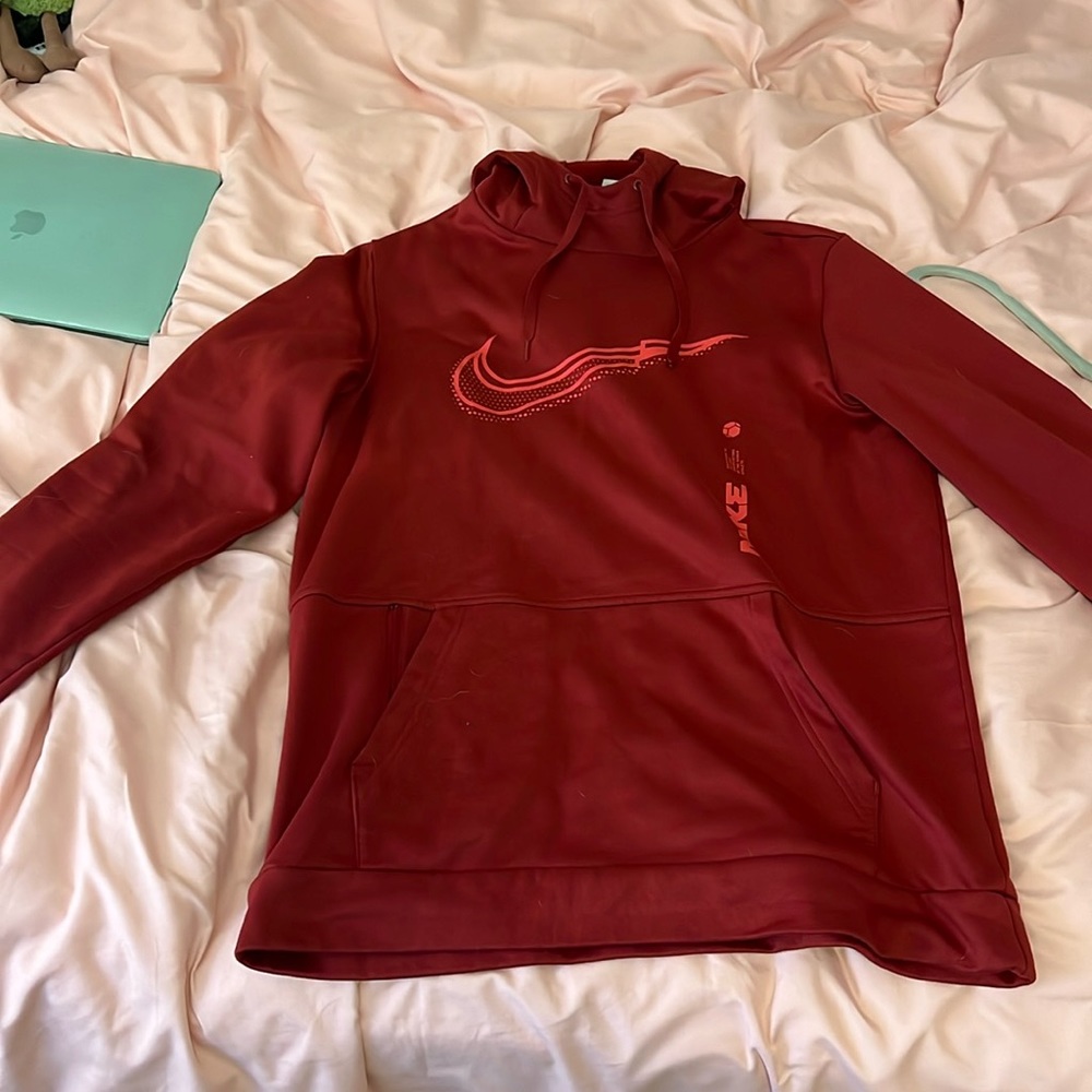 Men’s Medium Nike Sweatshirt